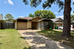 11834 Westlock Dr, Tomball, TX 77377 - Photo 2