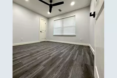 8058 Longridge Drive, Houston, TX 77055 - Photo 12