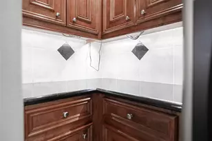 13165 Snow Ln, Willis, TX 77318 - Photo 8