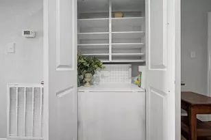 221 N Lake Dr, Winnie, TX 77665 - Photo 16