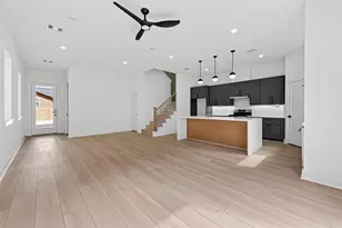 965 Highland Lgt Ln, Houston, TX 77091 - Photo 6