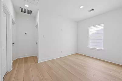 965 Highland Light Lane, Houston, TX 77091 - Photo 10