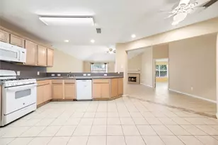 6611 Stonefort Ct, Katy, TX 77449 - Photo 2