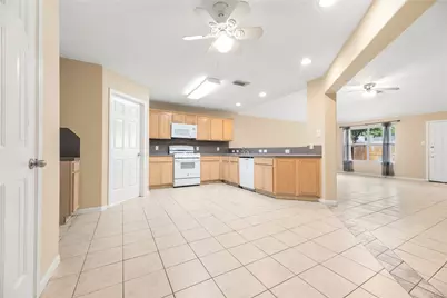 6611 Stonefort Court, Katy, TX 77449 - Photo 4