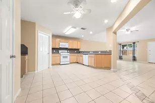 6611 Stonefort Ct, Katy, TX 77449 - Photo 4