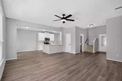 7611 Dragon Pearls Lane, Conroe, TX 77304 - Photo 6