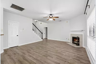 30802 Sifton Drive, Spring, TX 77386 - Photo 8