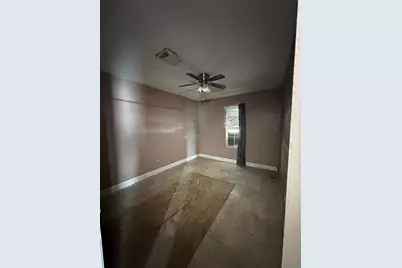 2912 Gregg Street, Houston, TX 77026 - Photo 2