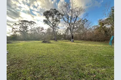 132 Otter Trail, Lake Jackson, TX 77566 - Photo 6