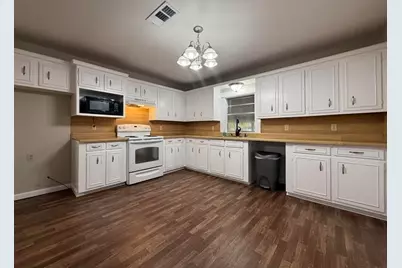 5855 Tyler Road, Vidor, TX 77662 - Photo 8