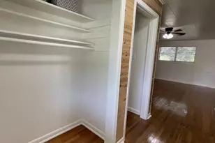 1004 Oak Dr, Huntsville, TX 77320 - Photo 4