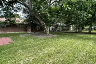 1004 Oak Dr, Huntsville, TX 77320 - Photo 32