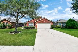 12818 Schiller Park Ln, Houston, TX 77014 - Photo 2