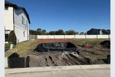 409 West Park Hill, Stafford, TX 77477 - Photo 2