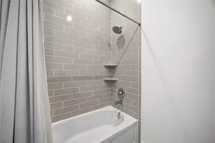 1301 Knollbridge Pt Ln, Pinehurst, TX 77362 - Photo 24