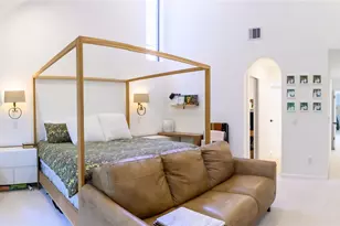 110 Sugar Berry Cir, Houston, TX 77024 - Photo 16