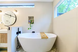 110 Sugar Berry Cir, Houston, TX 77024 - Photo 20