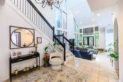 110 Sugarberry Circle, Houston, TX 77024 - Photo 2
