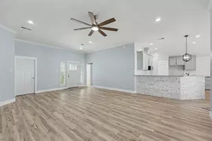 950 S Bay St, Aransas Pass, TX 78336 - Photo 8