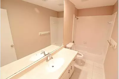 2835 Cottonstock Dr, Sugar Land, TX 77479 - Photo 12