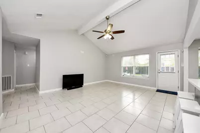 10203 Hollow Canyon Drive, Sugar Land, TX 77498 - Photo 6