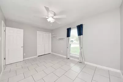 10203 Hollow Canyon Drive, Sugar Land, TX 77498 - Photo 20