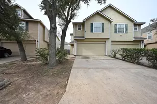 6127 Yorkglen Manor Ln, Houston, TX 77084 - Photo 2