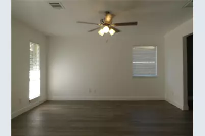 4705 37th Street, Dickinson, TX 77539 - Photo 6