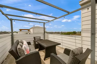 1229 W 17th Street, Houston, TX 77008 - Photo 1