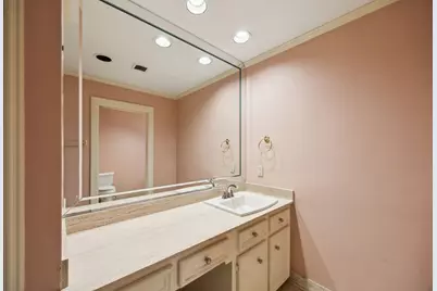 8800 Woodway Drive #15, Houston, TX 77063 - Photo 14