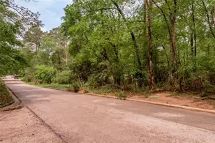 277 Broadmoor Dr, Huntsville, TX 77340 - Photo 1