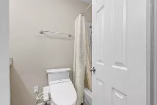161 Litchfield Ln, Houston, TX 77024 - Photo 26
