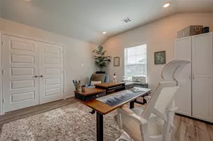 2114 Cherryvale Dr, Tomball, TX 77375 - Photo 6