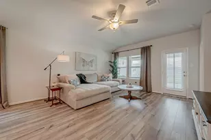 2114 Cherryvale Dr, Tomball, TX 77375 - Photo 4