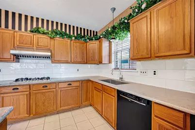 2411 Charter Oaks Court, Pearland, TX 77584 - Photo 10