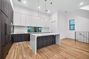 807 Memorial Heights Dr, Houston, TX 77007 - Photo 10