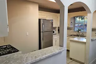 1525 Calvit St, Hempstead, TX 77445 - Photo 8