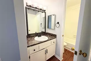 2626 Holly Hall St, Houston, TX 77054 - Photo 14