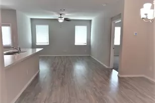 14215 W Rim Ln, Conroe, TX 77384 - Photo 2