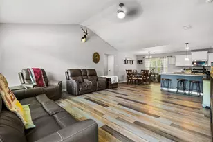 241 Whisperwood Dr, Onalaska, TX 77360 - Photo 6