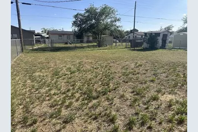 2424 E 28th Street, Lubbock, TX 79404 - Photo 14