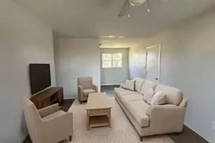 2424 E 28th St, Lubbock, TX 79404 - Photo 6