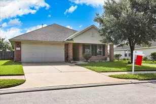 14306 W Alaman Dr, Houston, TX 77090 - Photo 2