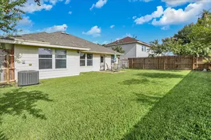 14306 W Alaman Dr, Houston, TX 77090 - Photo 8