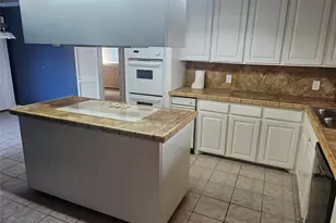 74 Oak Grove Ln, Conroe, TX 77304 - Photo 10