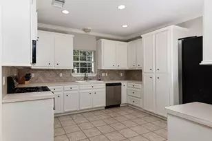 2109 Carriage Run W, Conroe, TX 77384 - Photo 12