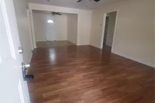 2914 Staples St, Houston, TX 77026 - Photo 2