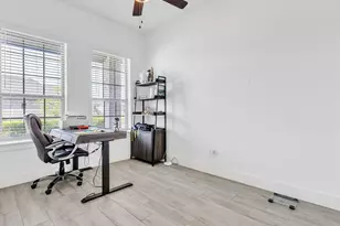 10718 Hidden Rock Dr, Missouri City, TX 77459 - Photo 6