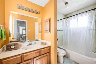 11839 Moss Branch Rd, Houston, TX 77043 - Photo 16