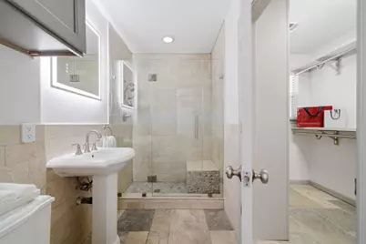 10423 Alcott Drive, Houston, TX 77043 - Photo 20